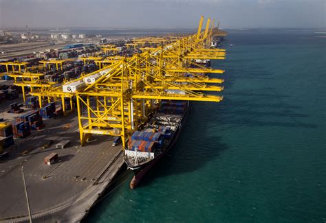 DP World wins deal to develop port in Somalia - Construction Week Online