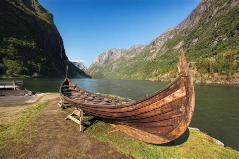 Un bateau-tombe viking découvert en Norvège - Laminute.info