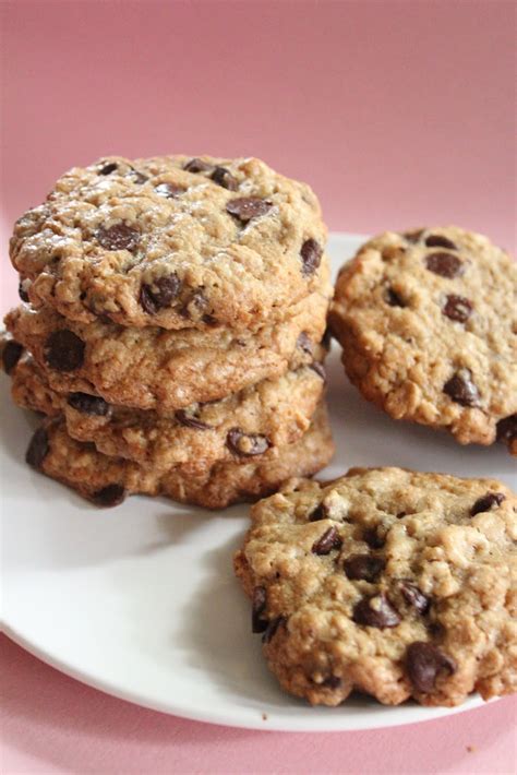 Ultimate healthier oatmeal and chocolate chip cookies