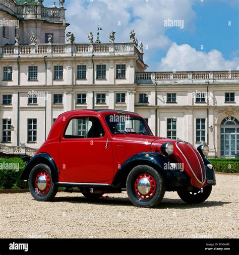 Fiat 500 topolino retro car hi-res stock photography and images - Alamy