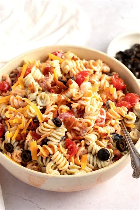 Bacon Ranch Pasta Salad (Simple Recipe) - Insanely Good