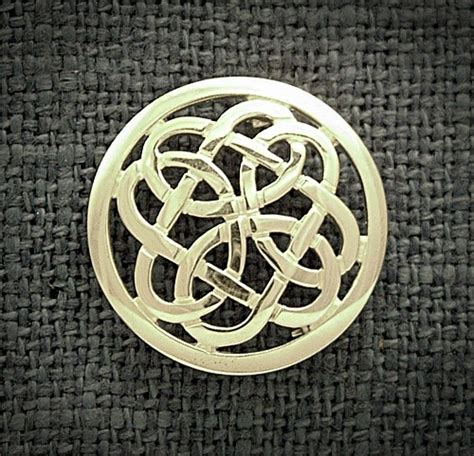 CELTIC SILVER BROOCH - Isle of Mull Silver and Goldsmiths