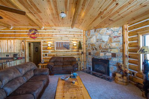 4 Ways to Use Interior Log Siding | Woodworkers Shoppe