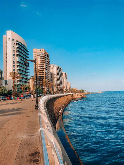 Discover the Beautiful Beirut Corniche