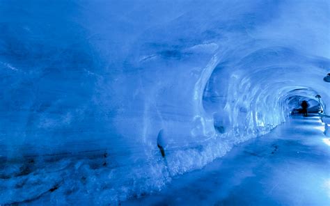 Glacier cave in Mount Titlis | 5000-Year-Old Ice Tunnel