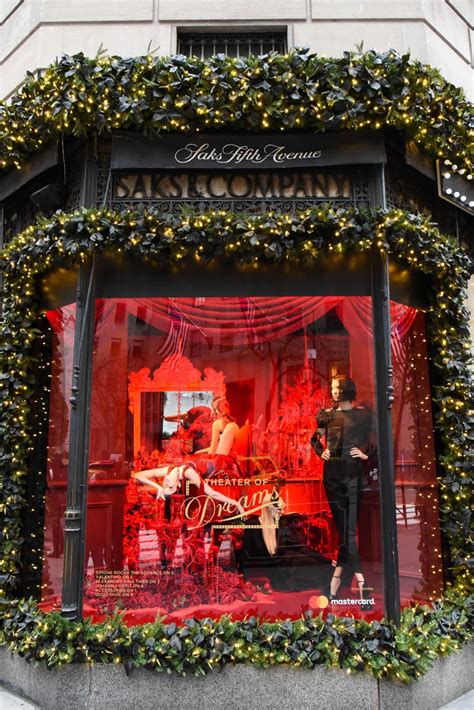 Photos: See The Most Beautiful Christmas Holiday Windows in NYC | New ...