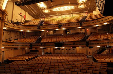 Whats going on with the American Broadway Theater? - News Without Politics