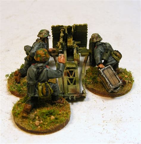 Evil Bob's Miniature Painting: 28mm Smaller WWII German Job