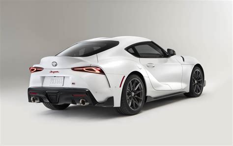 Toyota GR Supra 2023 : la boîte manuelle domine les nouveautés - 4/12