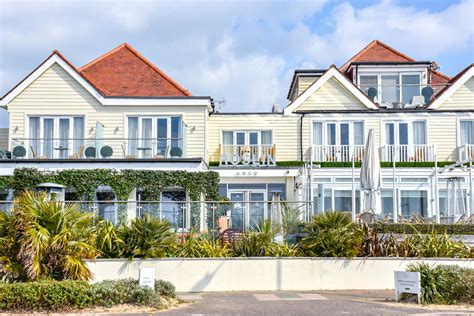 Roslin Beach Hotel Review: Calm & Tranquility in Southend-on-Sea, Essex ...