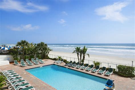 Days Inn by Wyndham Daytona Oceanfront | Daytona Beach, FL Hotels