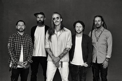 Incubus Return to 'Morning View' House for Anniversary Livestream