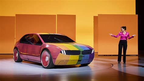 BMW Unveils Color-Changing Car With Emotional Intelligence - TOMORROW’S ...