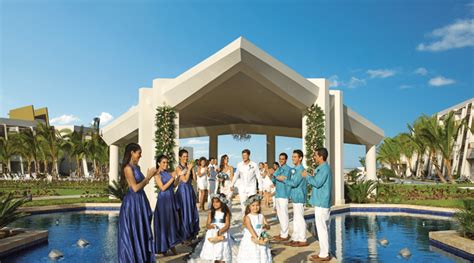 Dreams Onyx | Best Punta Cana Wedding Resorts | Honeymoons Inc