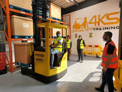 Comprehensive Reach Truck Training Course | 4KS Forklift Training