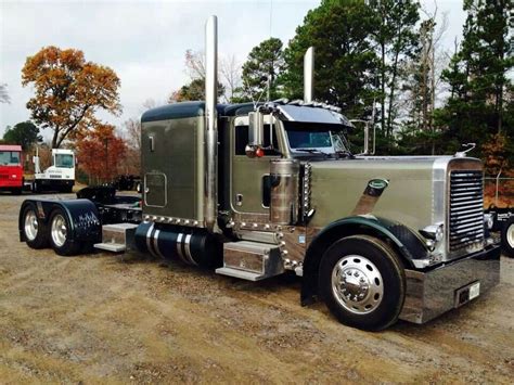 Peterbilt Legendary Paint Colors - Paint Color Ideas