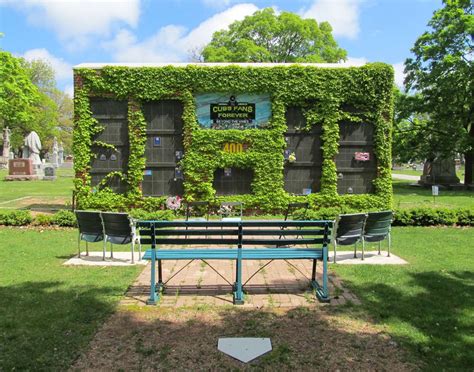 Bohemian National Cemetery | UrbanMatter