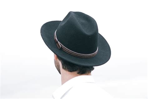 10 Best Hats For Men With Small Heads - For Small Heads