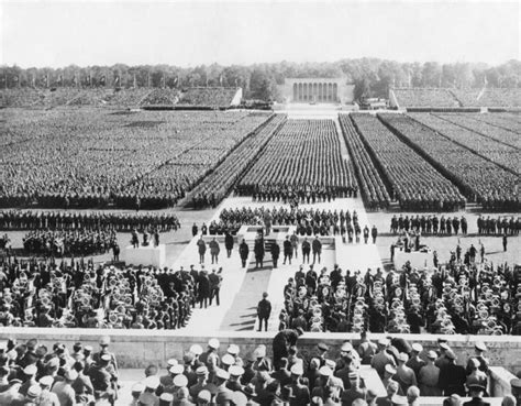 Adolf-Hitler-Nurnberg-Rally-1938 – Re:war