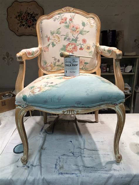 Maison Decor: Painted Chair: Fabric and Frame, French Style!