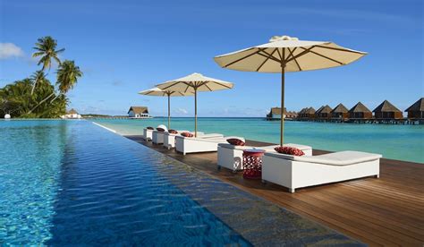 Luxury Maldives Beach Holidays | Mercure Kooddoo | Flagstone Travel