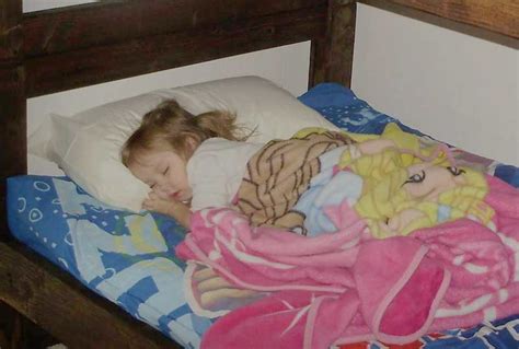 More than $2,000 worth of children's bedding stolen from local charity ...