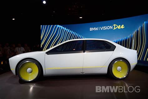 BMW i Vision Dee Exclusive Interview and Walkaround - Star Auto News