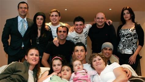 Cristiano Ronaldo family: siblings, parents, children, wife.