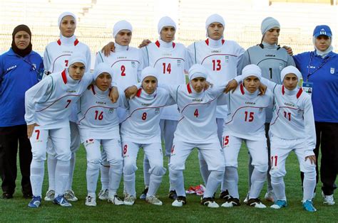 Most players on Iran’s women’s team are men: official