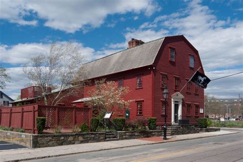 10 Oldest Restaurants in America | Oldest.org