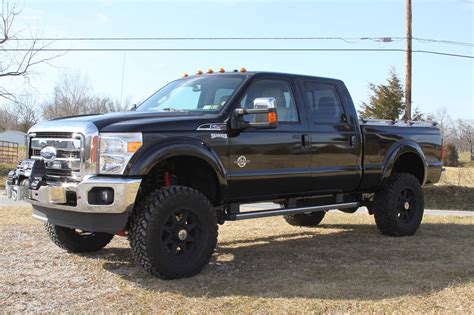 2014 Ford Super Duty F-250 4WD SuperCab 142" XL