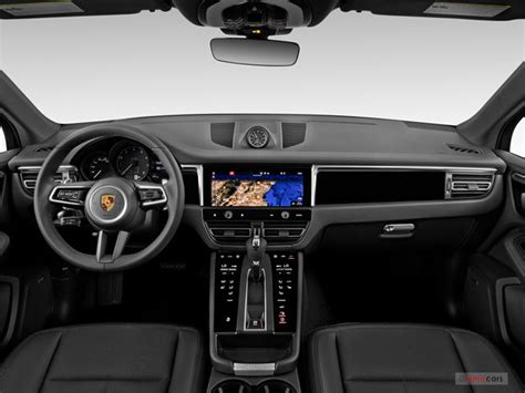 2023 Porsche Macan: 37 Interior Photos | U.S. News