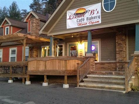 Lizzie B's Cafe Bakery's Prestonsburg, Kentucky | House styles ...