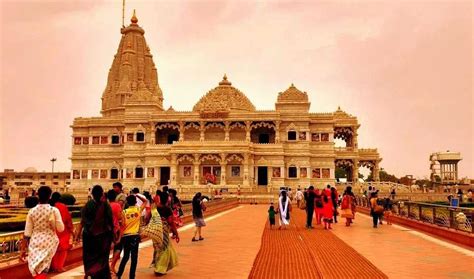 3-Day Mathura, Vrindavan, Gokul Spiritual Tour - Including Govardhan ...