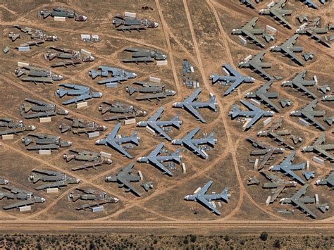 Aerial Photos by Bernhard Lang Capture the Largest Aircraft Boneyard in ...