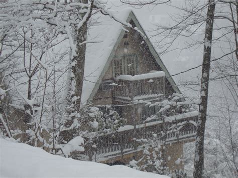 Cozy in the Blizzard | Cabin exterior, Cabin life, Cabins in the woods