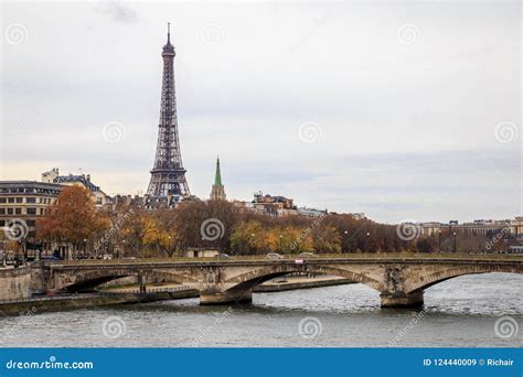 Paris Eiffel Tower and Pont Des Invalides Editorial Stock Image - Image ...