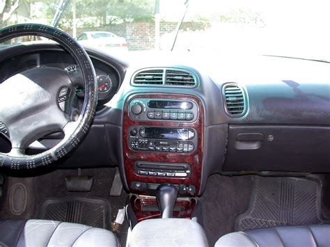 2000 Chrysler Concorde - Information and photos - MOMENTcar