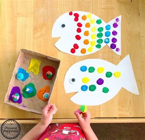 Rainbow Fish Craft - Planning Playtime | Rainbow fish crafts, Preschool ...