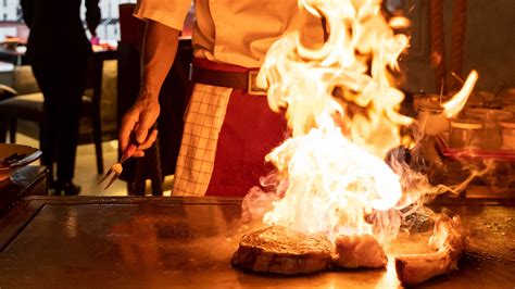 A Beginner's Guide To Eating At A Hibachi Restaurant