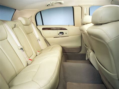 Interior 2000–02 Lincoln Town Car Cartier L.