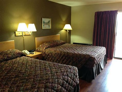 DAYS INN BY WYNDHAM WAYNESVILLE NC - Updated 2024 Reviews, Photos & Prices