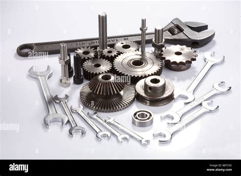 Mechanical devices hi-res stock photography and images - Alamy