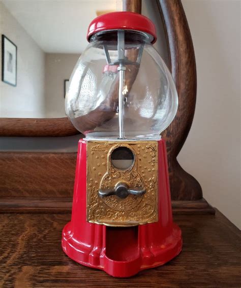 Pin by Bobbie on VENDING MACHINES | Gumball machine, Gumball, Vintage