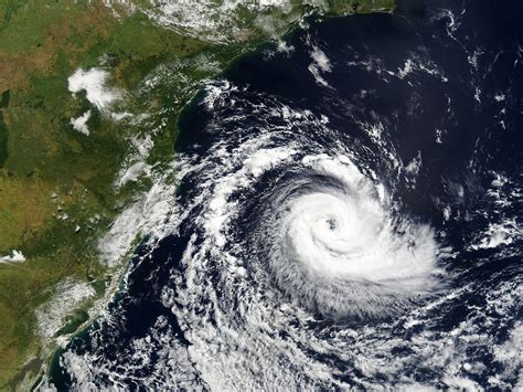 Rare South Atlantic Tropical Cyclone : Natural Hazards