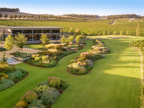 Barossa Valley Estate - Set in Australia’s largest perennial gardens.