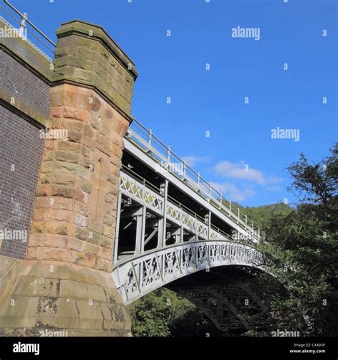 Elan valley aqueduct hi-res stock photography and images - Alamy