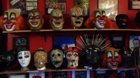 Slipknot Clown Mask Display - YouTube