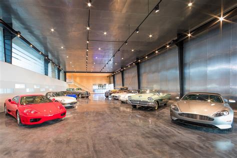 Gallery of Classic Car Showroom | One Corner Architects | Media - 1