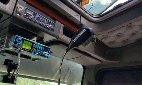 7 Best CB Radios for Truckers in 2022 - Most Powerful CB Radio